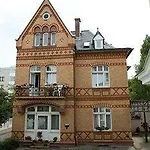 Am Kurpark 3*