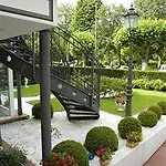 Am Kurpark 3*