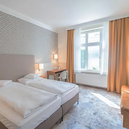 Am Kurpark Szálloda Bad Homburg vor der Höhe
