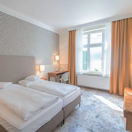 Am Kurpark Hotel 3*